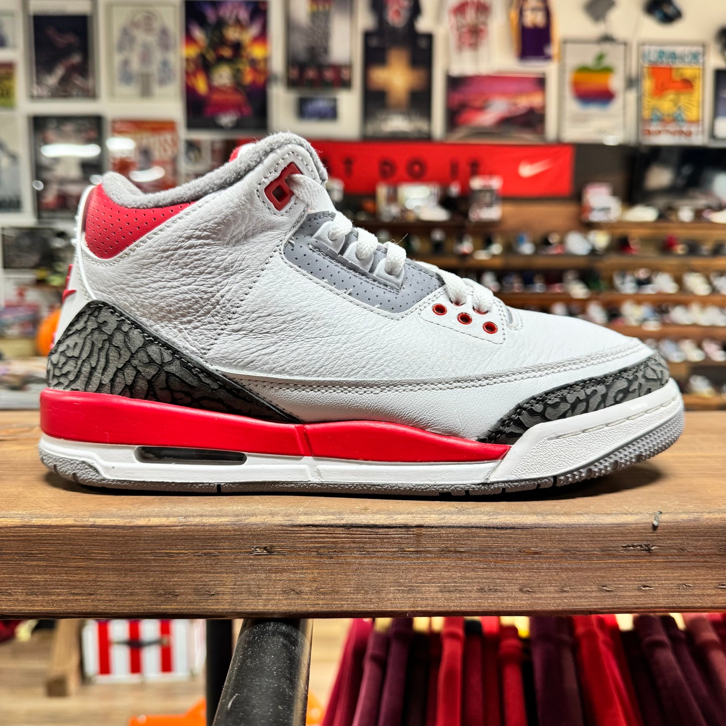 Jordan 3 'Fire Red' Size 7Y