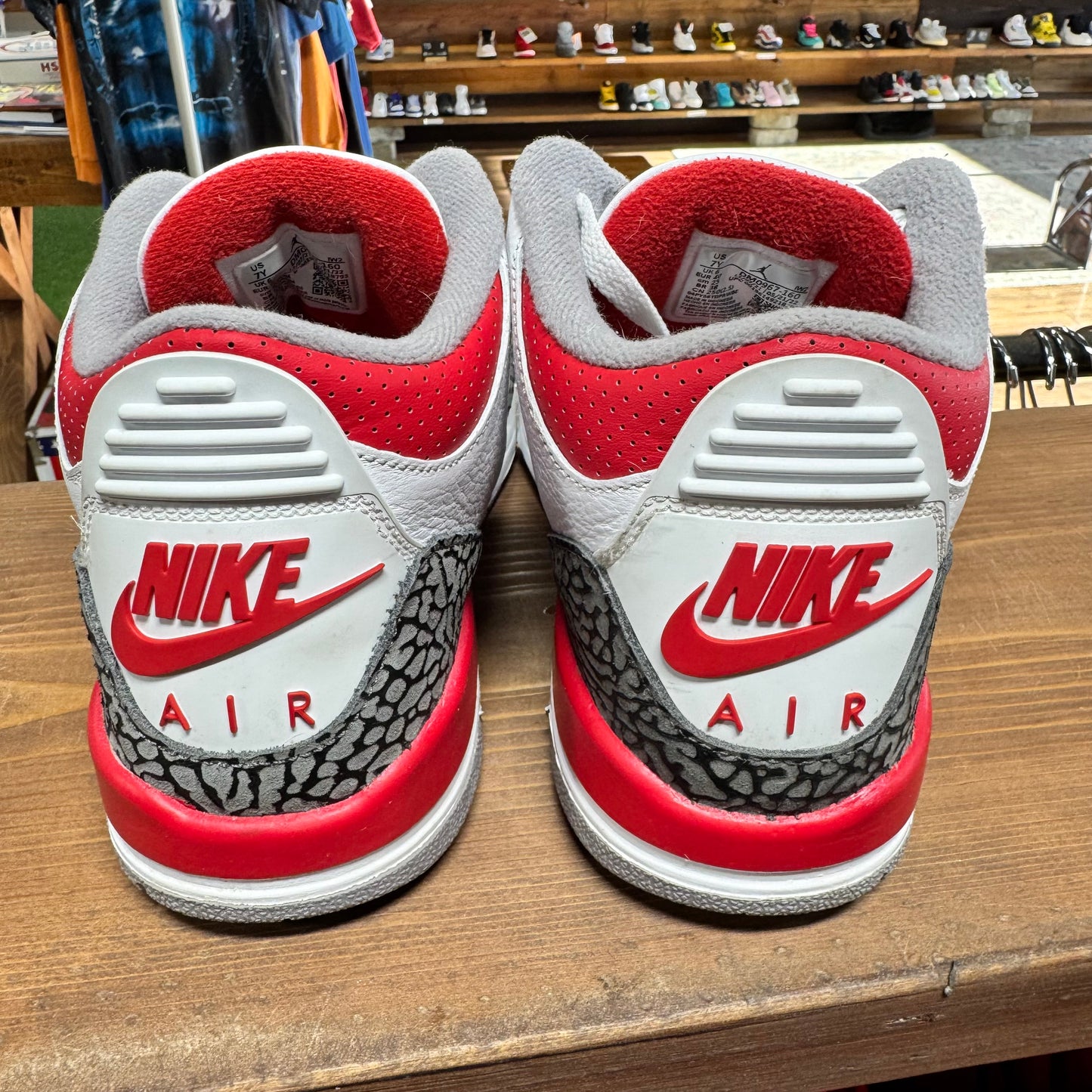 Jordan 3 'Fire Red' Size 7Y