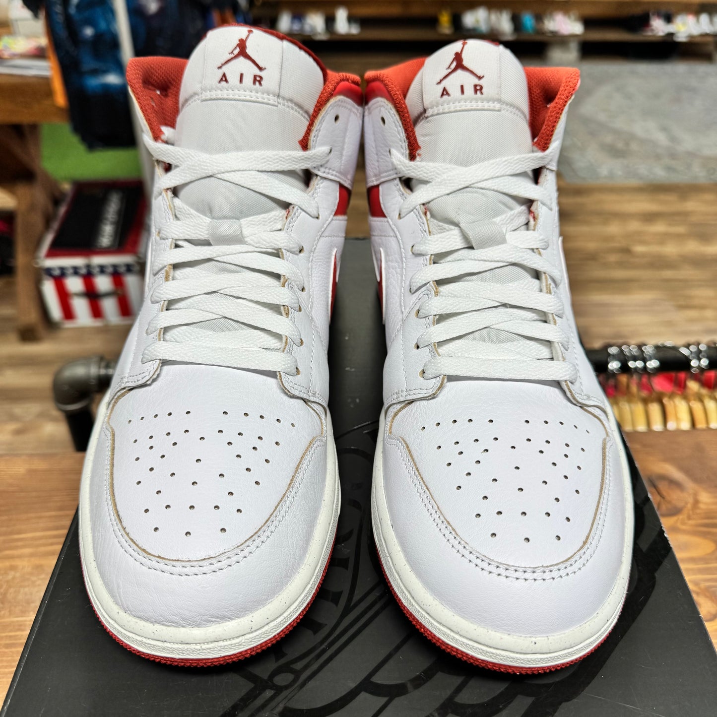 Jordan 1 Mid 'Dune Red' Size 12