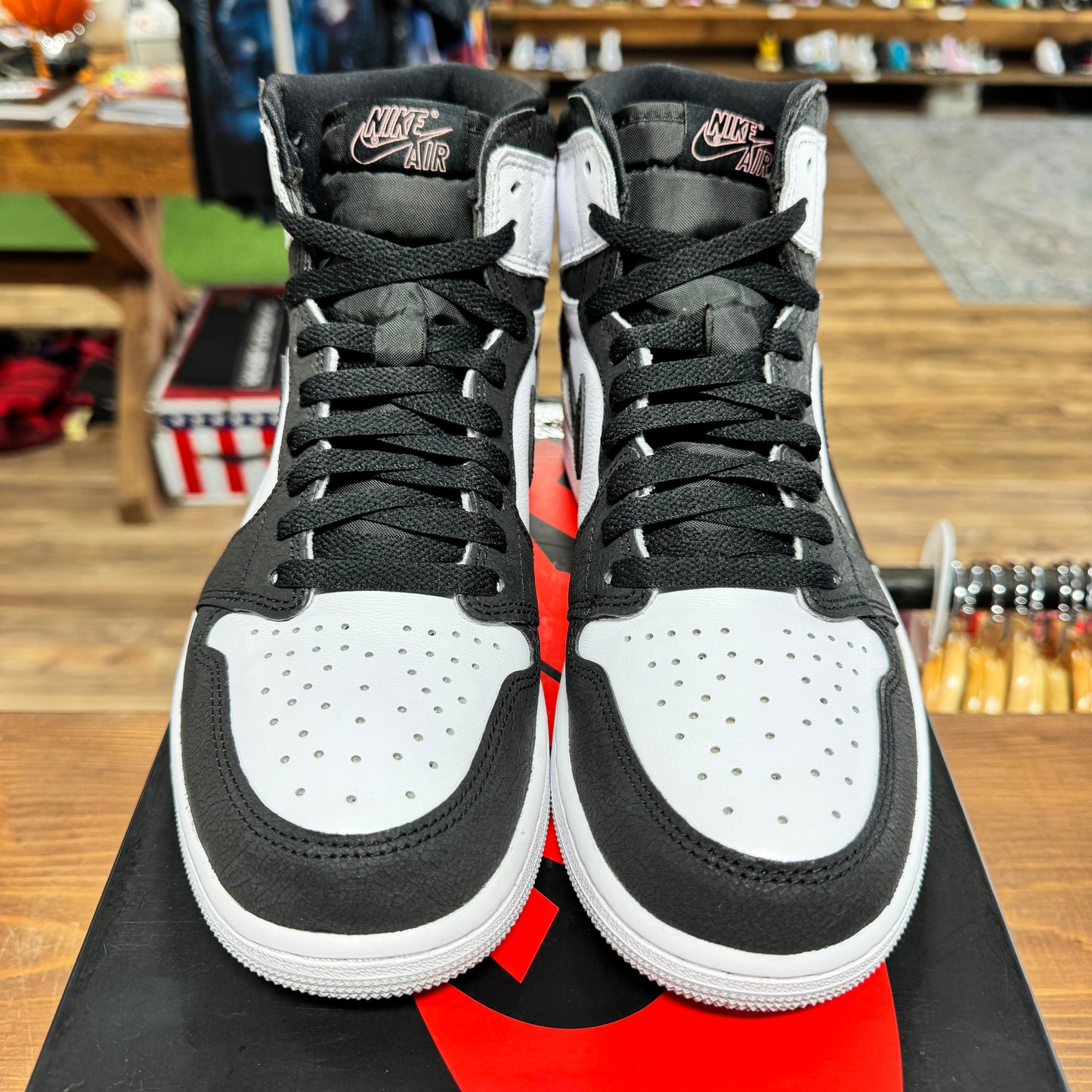 Jordan 1 'Bleached Coral' Size 9