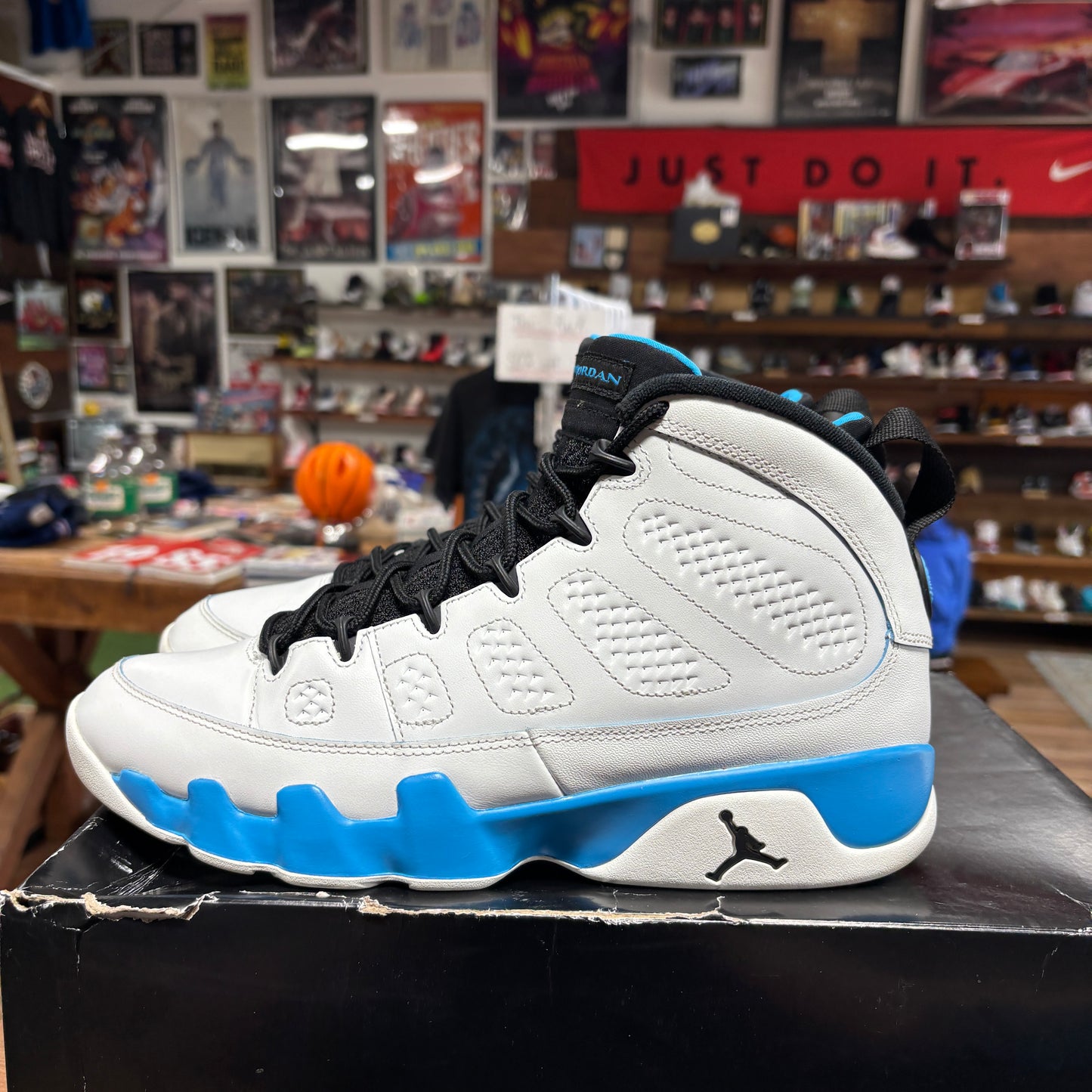Jordan 9 'Powder Blue' Size 10.5