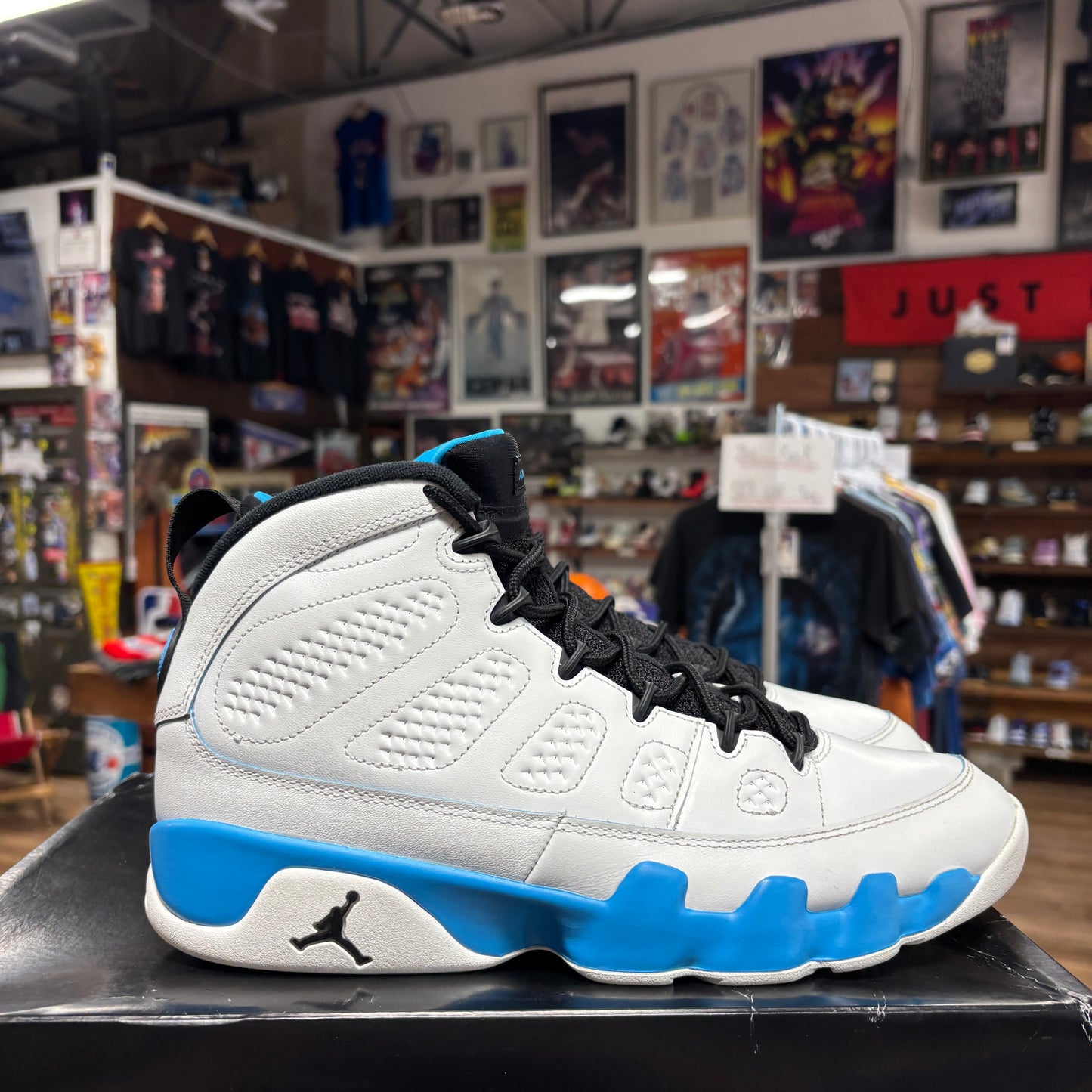 Jordan 9 'Powder Blue' Size 10.5