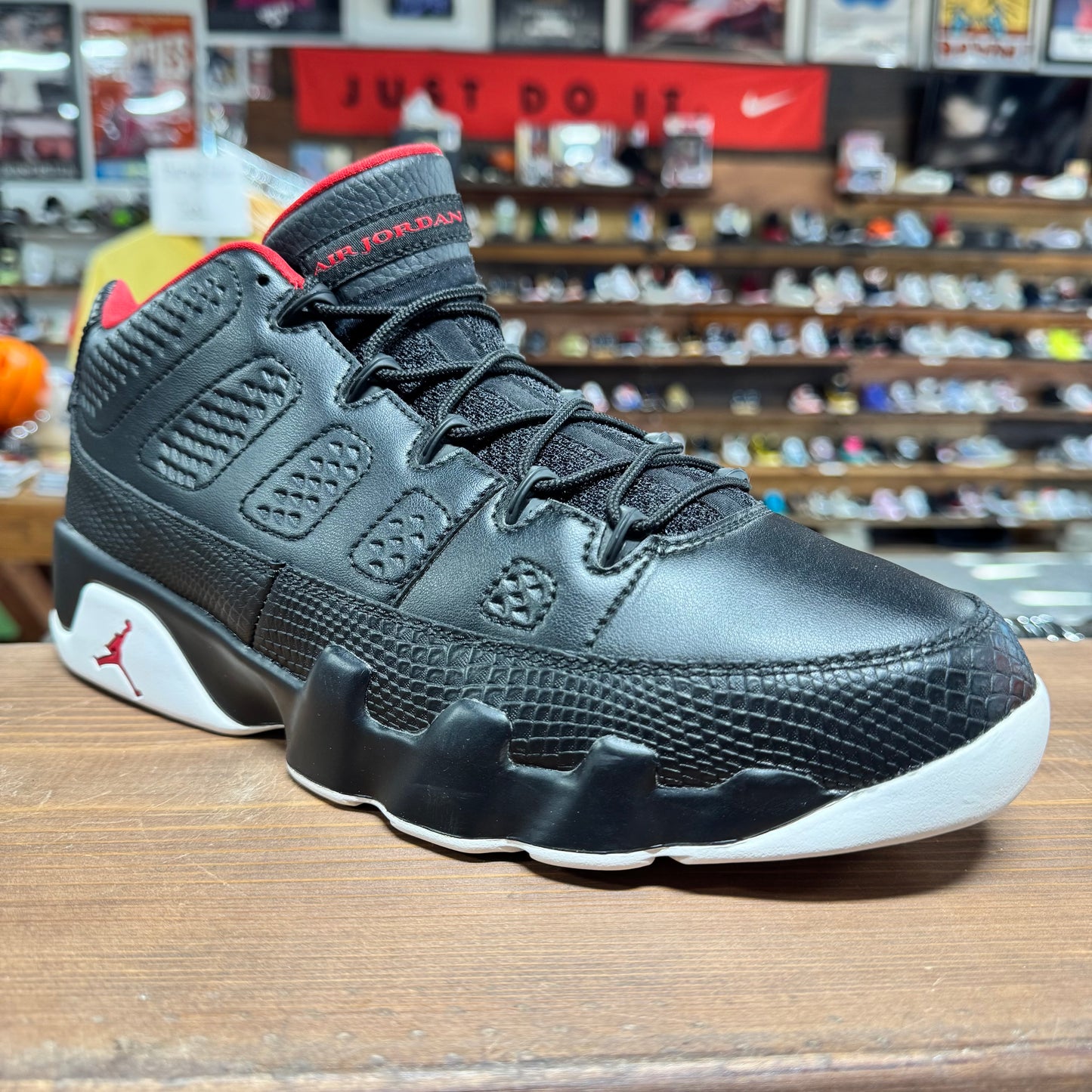 Jordan 9 Low 'Snakeskin' Size 12.5