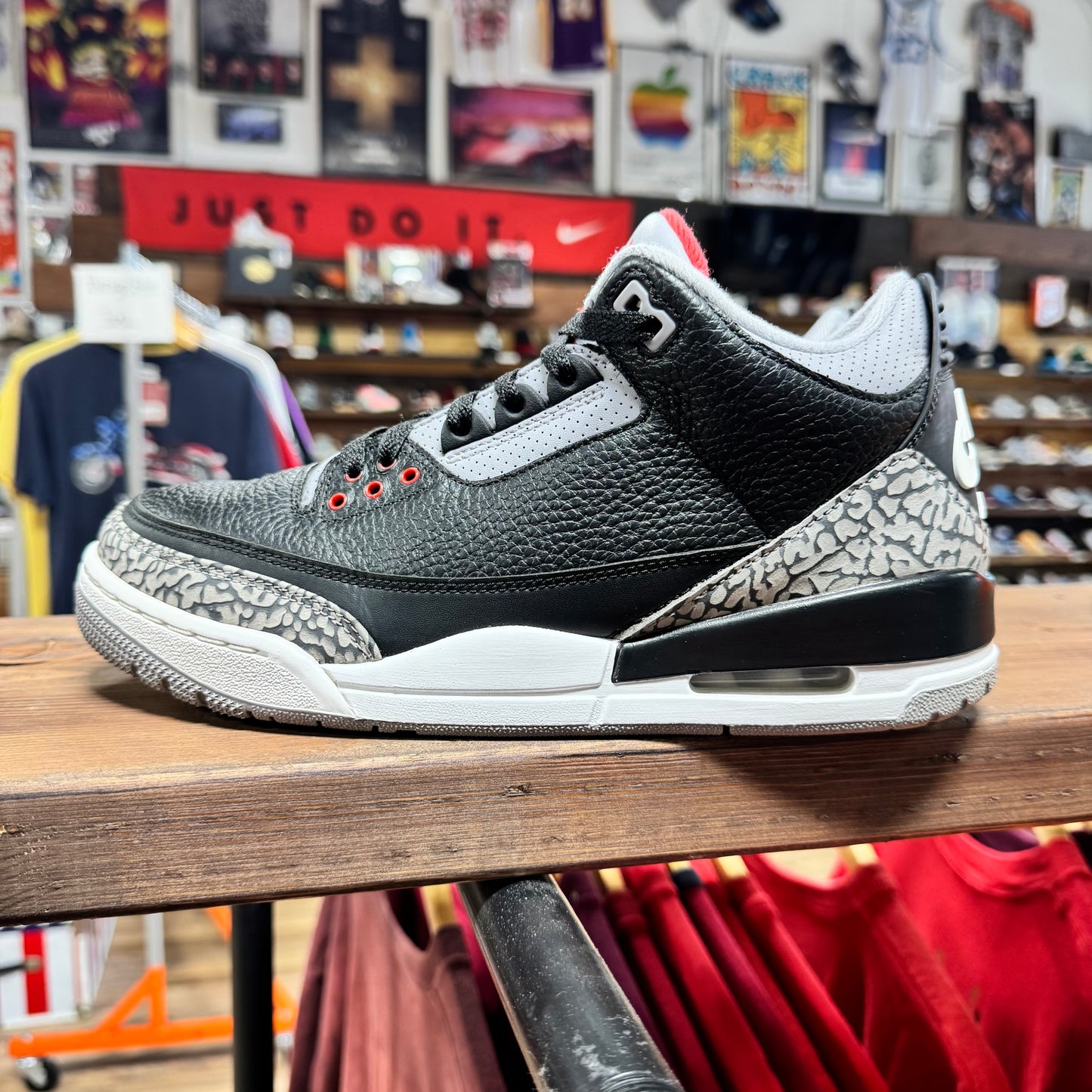 Jordan 3 'Black Cement (2018)' Size 9