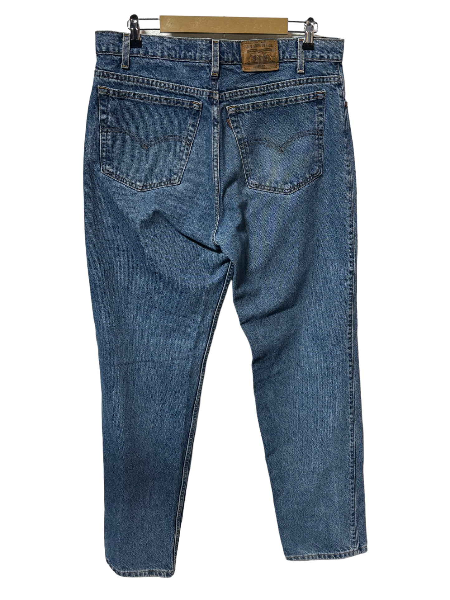 Vintage Levi Relaxed Fit 540 Orange Tab Medium Wash Denim Jeans Size 38x34