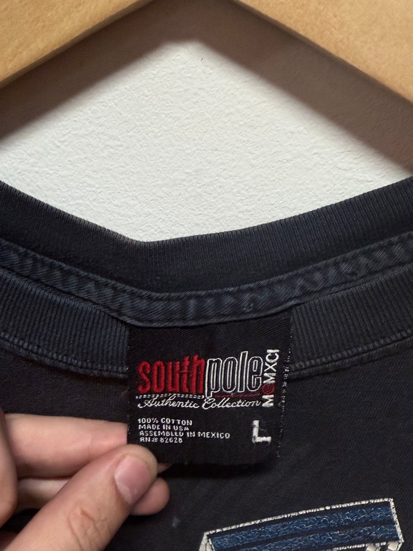 Vintage Y2K South Pole The Place to Be Graphic Tee Size Large