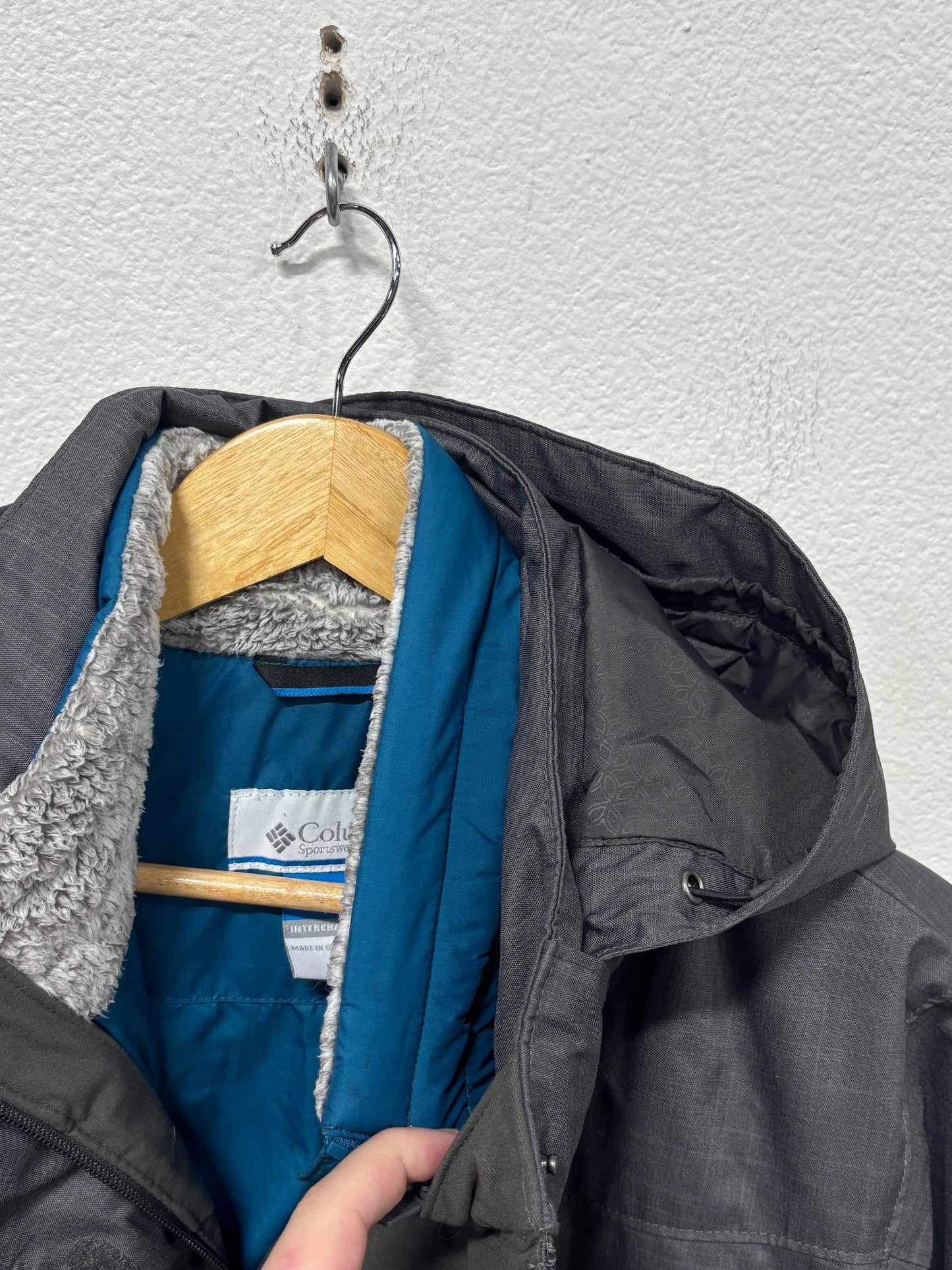 Columbia Women's 2 In 1 Winter Jacket Size Large