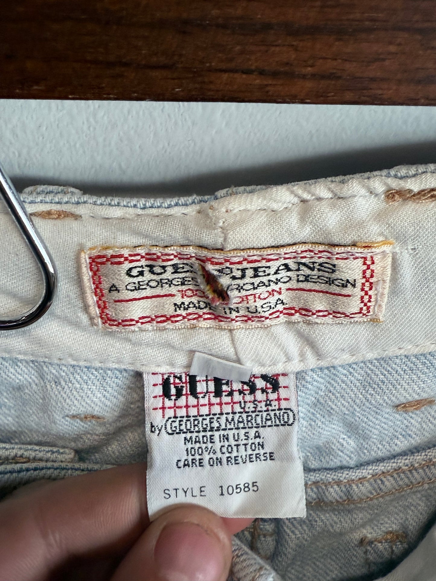 Vintage 90's GUESS Women's Light Wash Denim Mini Skirt Size 27