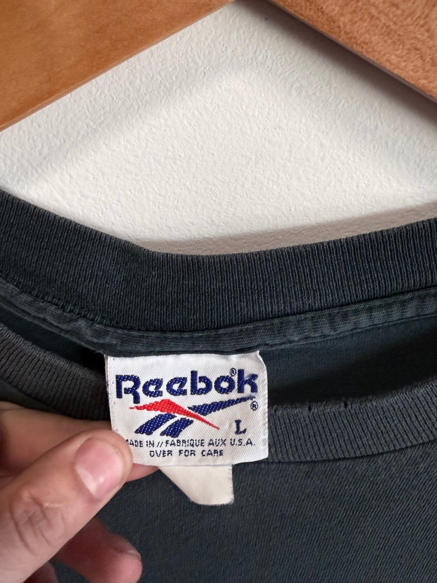 Vintage 90's Reebok Classic Logo Graphic Tee Size Large