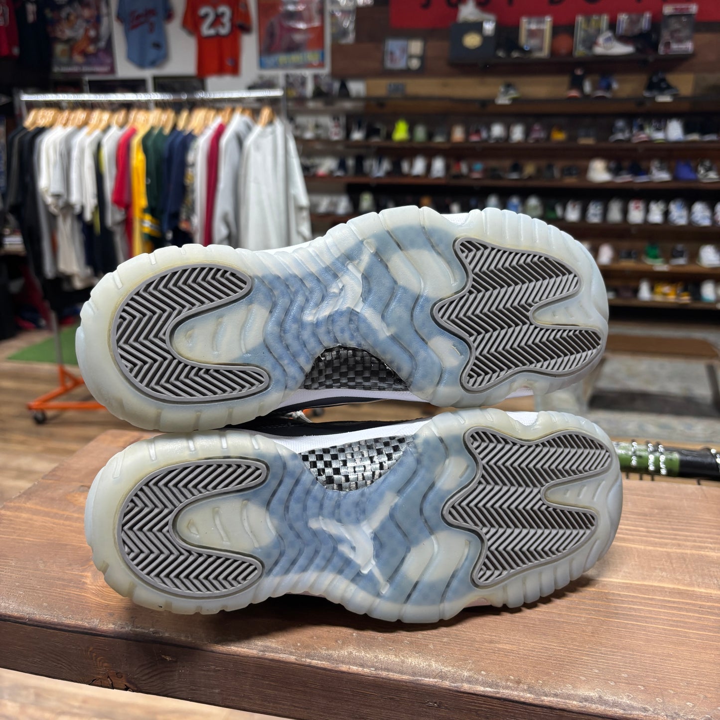 Jordan 11 'Cool Grey' Size 7Y