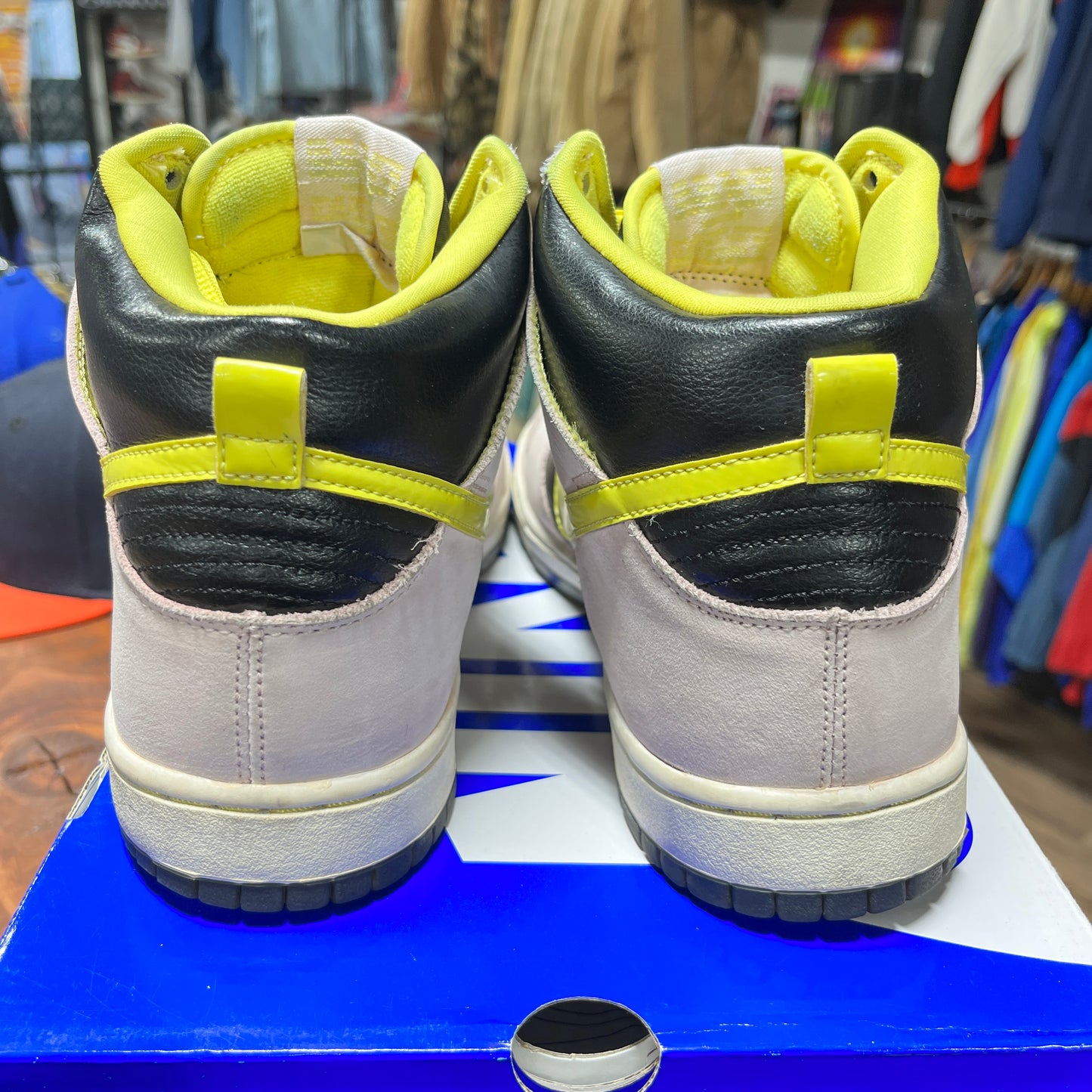 Nike SB Dunk High 'Mrs. Piggy' Size 10.5