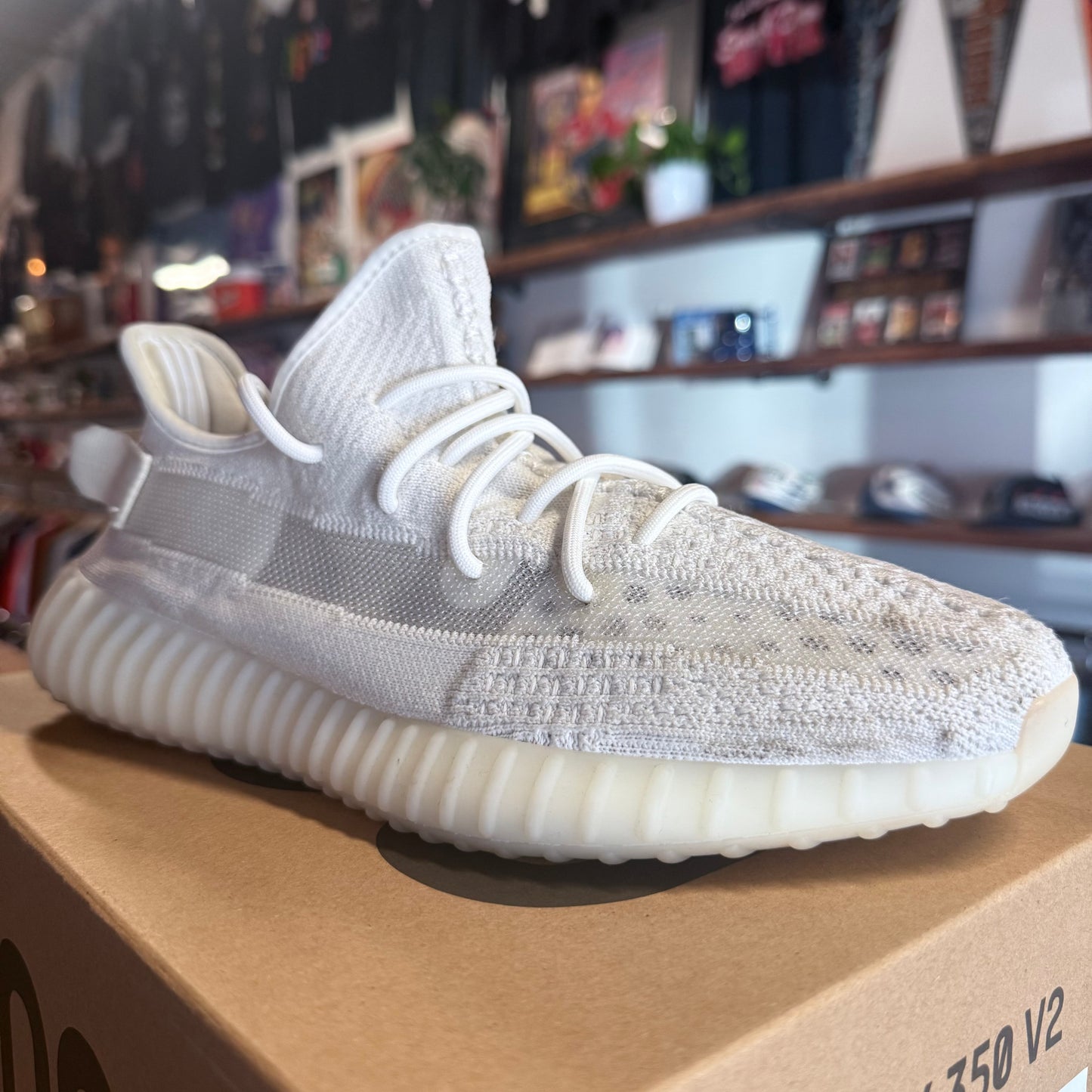 Yeezy 350 v2 'Bone' Size 10.5
