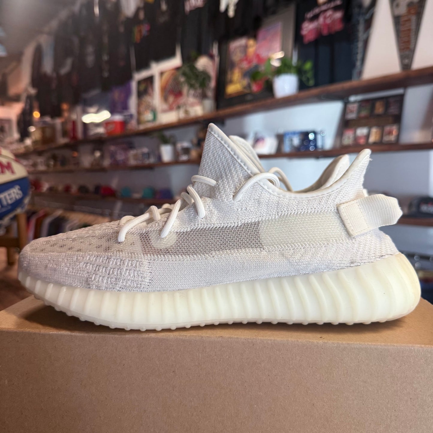 Yeezy 350 v2 'Bone' Size 10.5