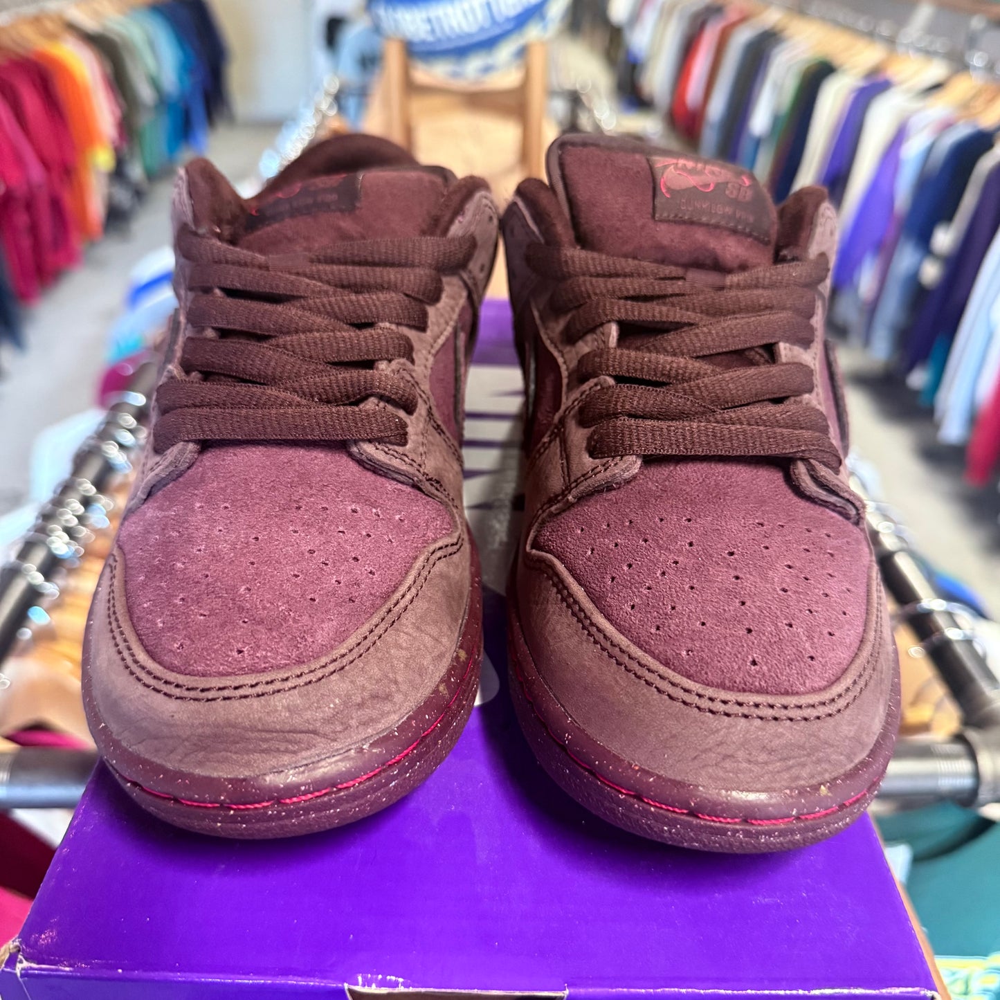 Nike SB Dunk Low 'City of Love Burgundy Crush' Size 6.5