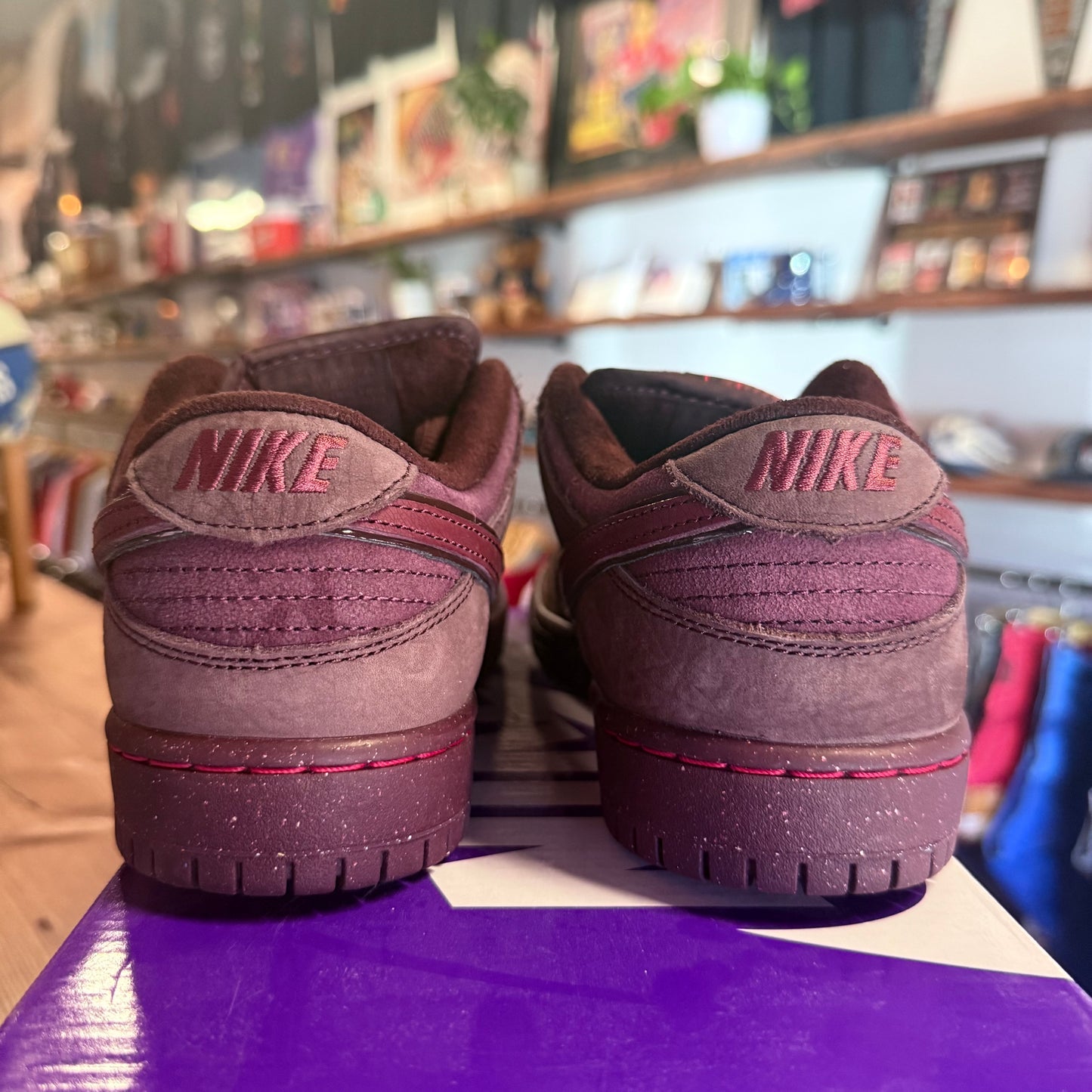 Nike SB Dunk Low 'City of Love Burgundy Crush' Size 6.5