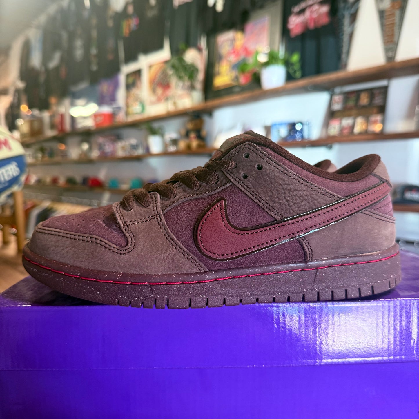 Nike SB Dunk Low 'City of Love Burgundy Crush' Size 6.5