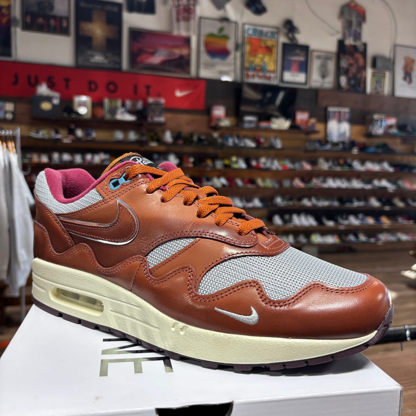 Nike Air Max 1 'Patta Dark Russett' Size 10.5
