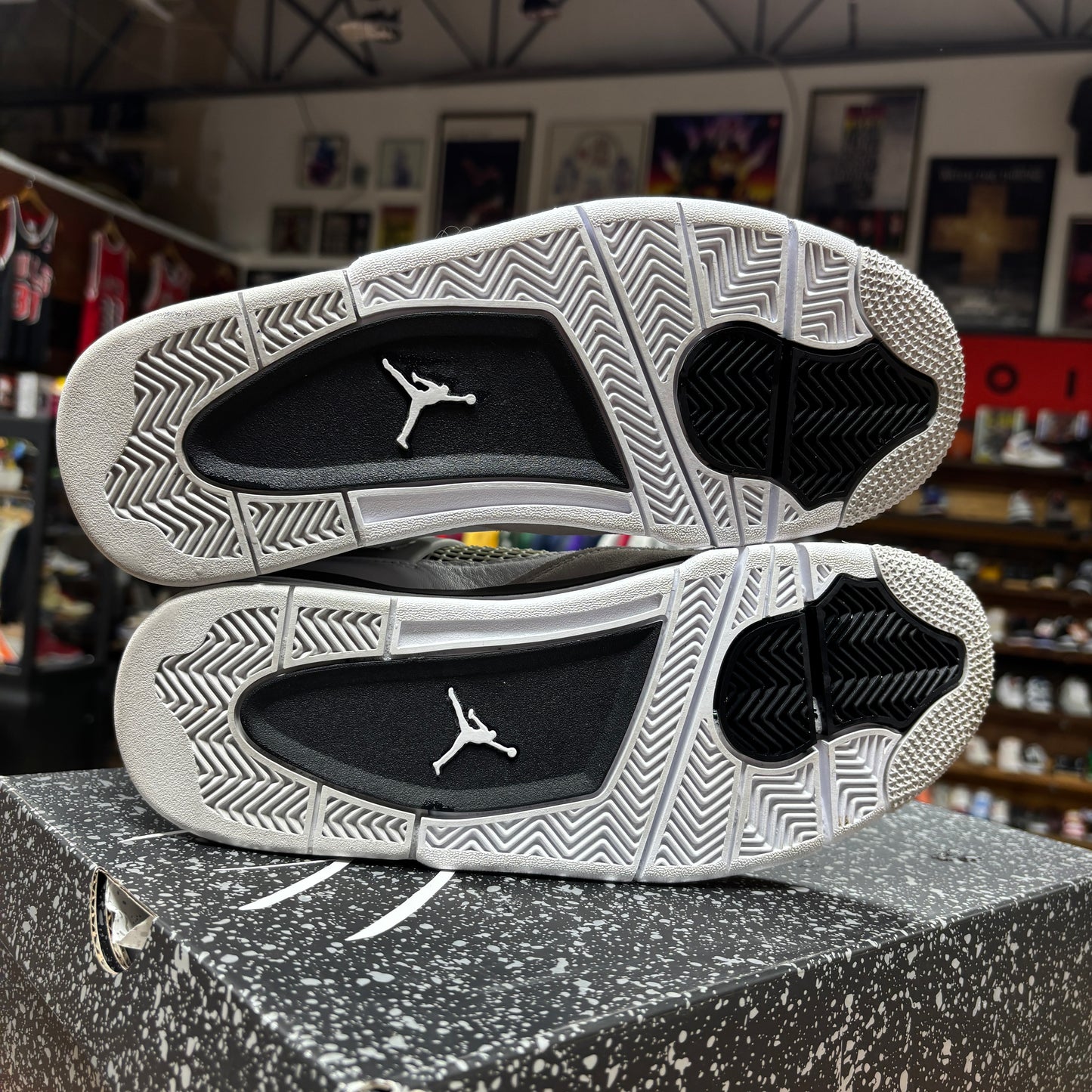 Jordan 4 'Military Black' Size 8