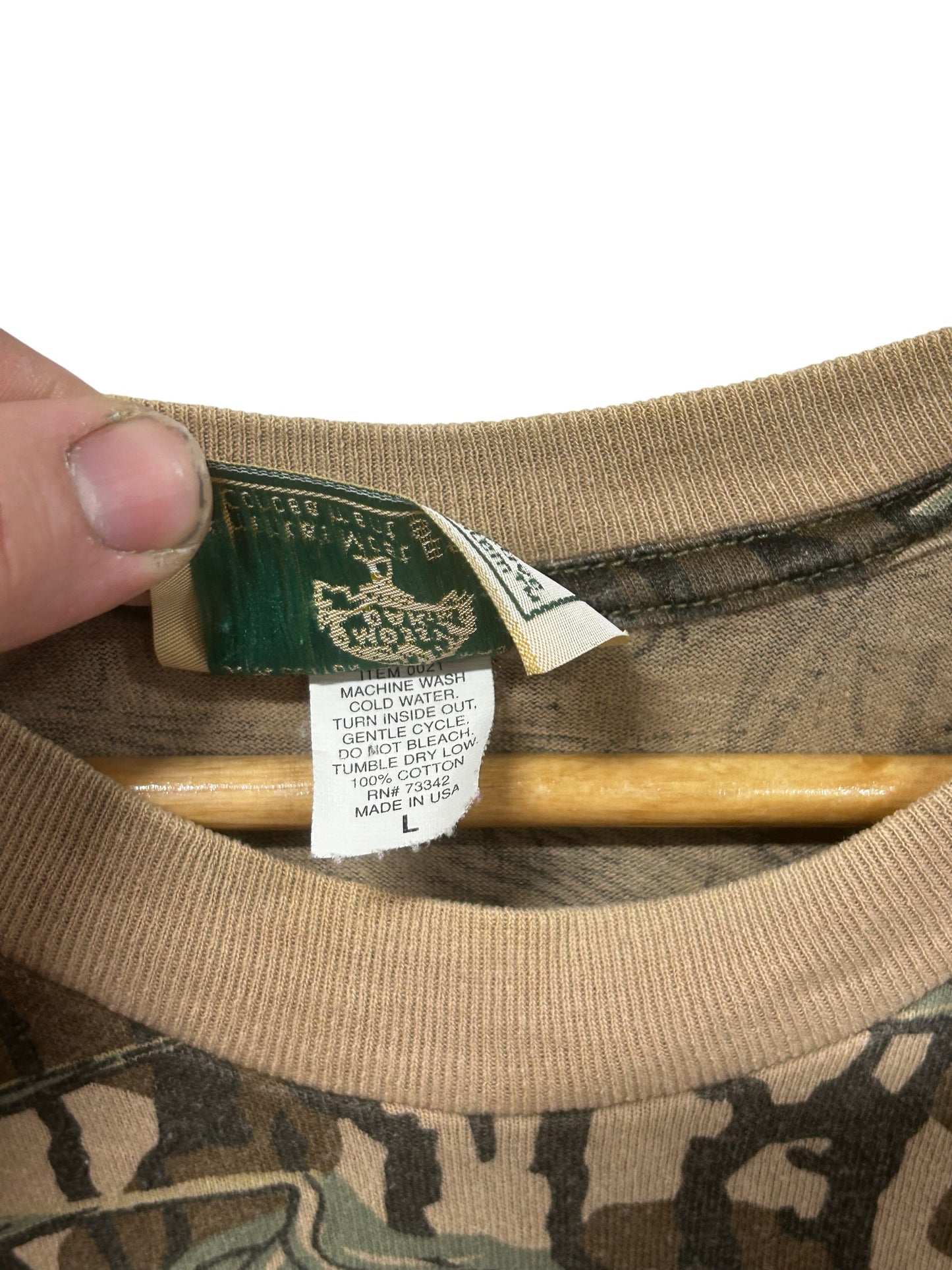 Vintage 90's Hunting Woodland Camo Pocket Tee Size Large