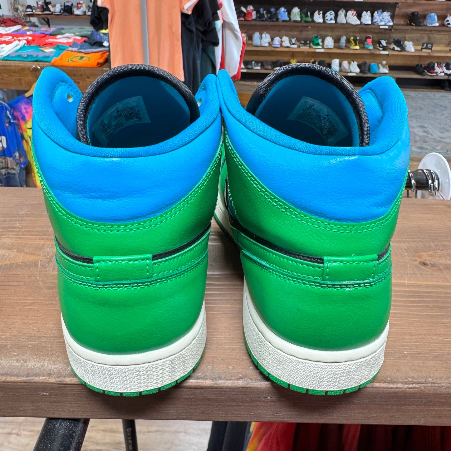 Jordan 1 Mid 'Lucky Green Aquatone' Size 10.5