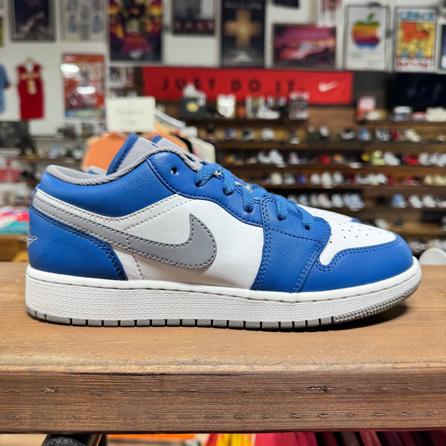 Jordan 1 Low 'True Blue' Size 6.5Y
