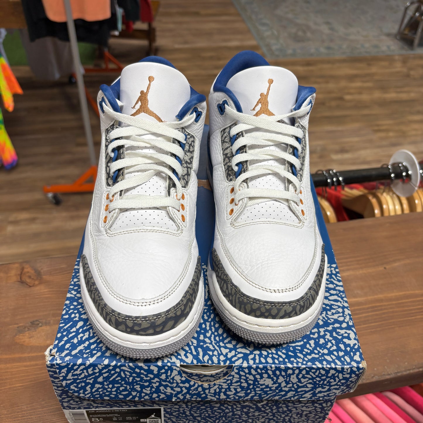 Jordan 3 'Wizards' Size 8.5