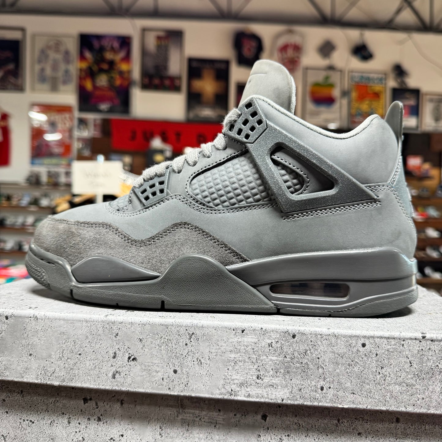 Jordan 4 'Wet Cement' Size 8