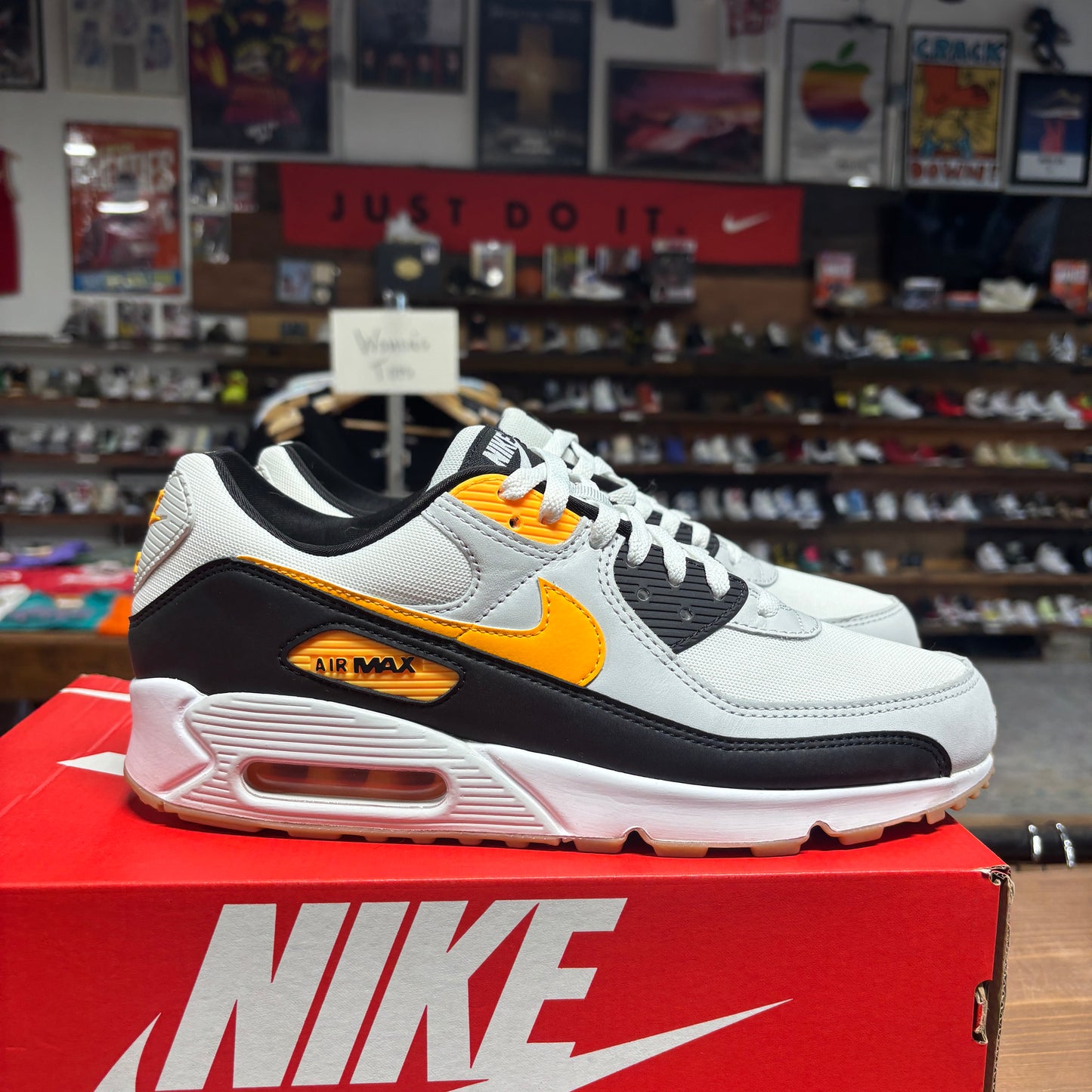 Nike Air Max 90 'White Laser Orange' Size 10.5
