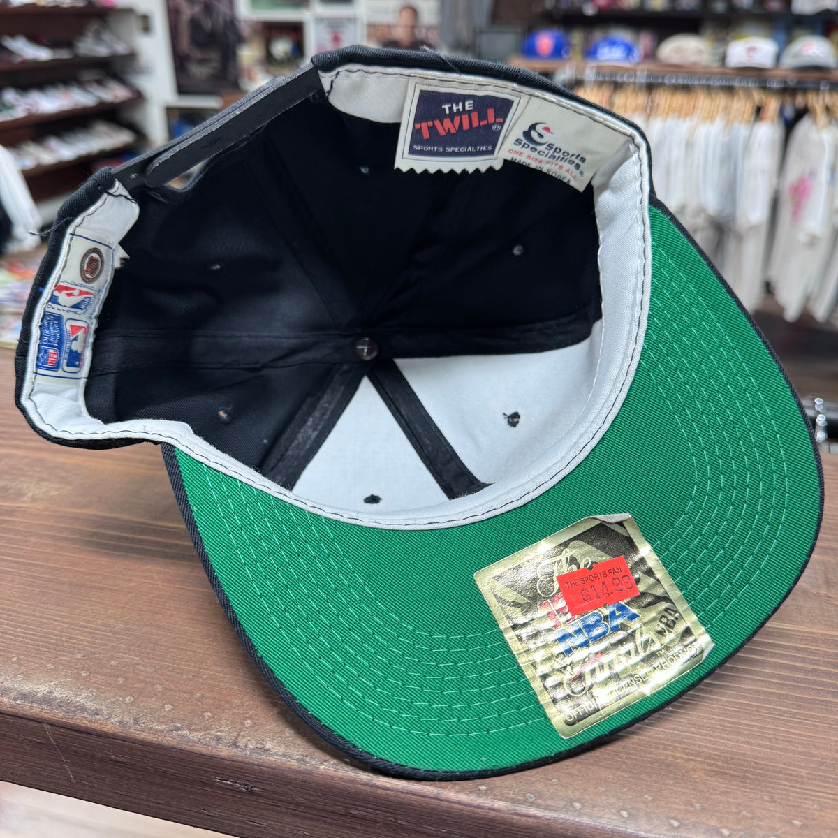 Vintage 1991-92 Chicago Bulls Back to Back NBA Champions Snapback Hat