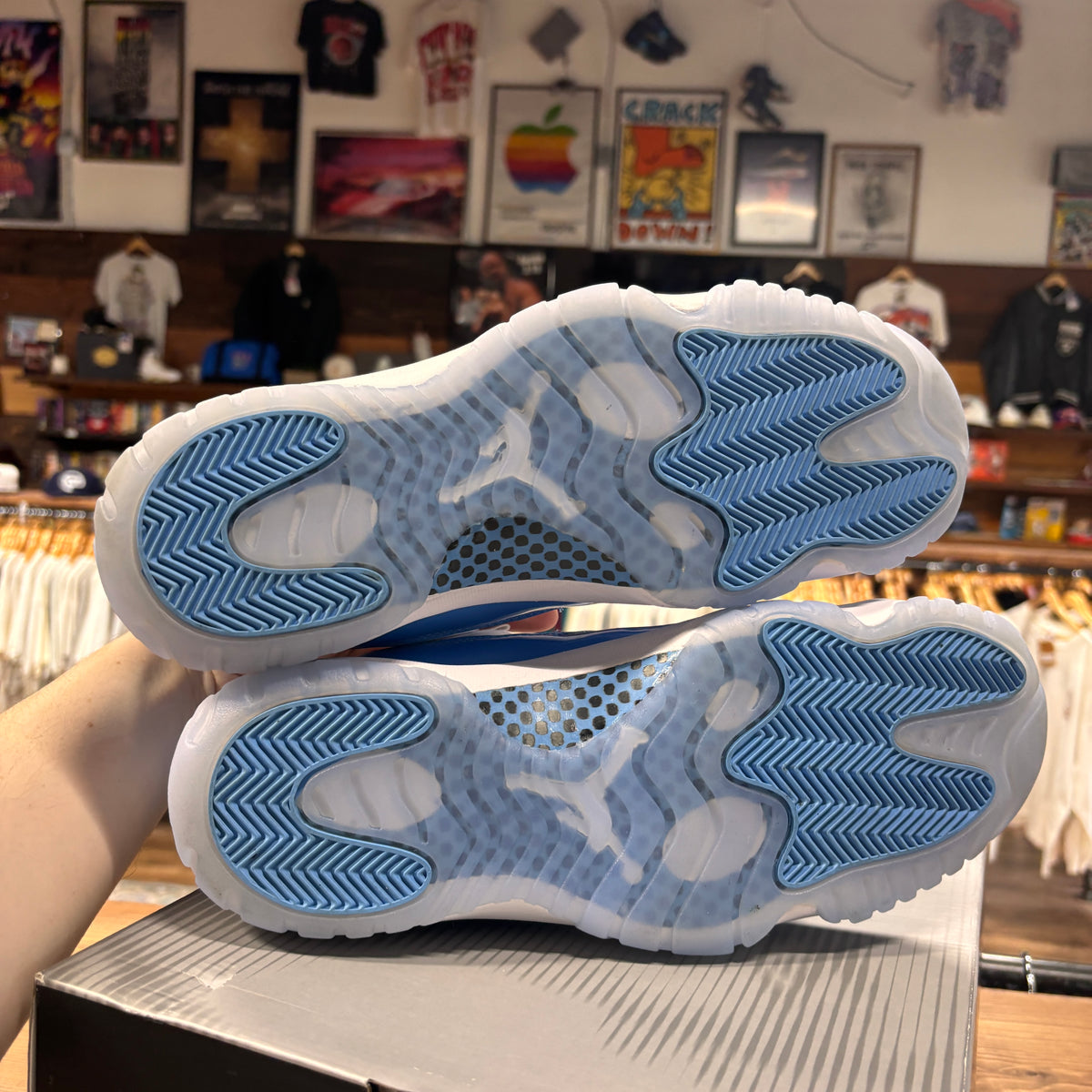 Jordan 11 Low 'UNC' Size 10.5