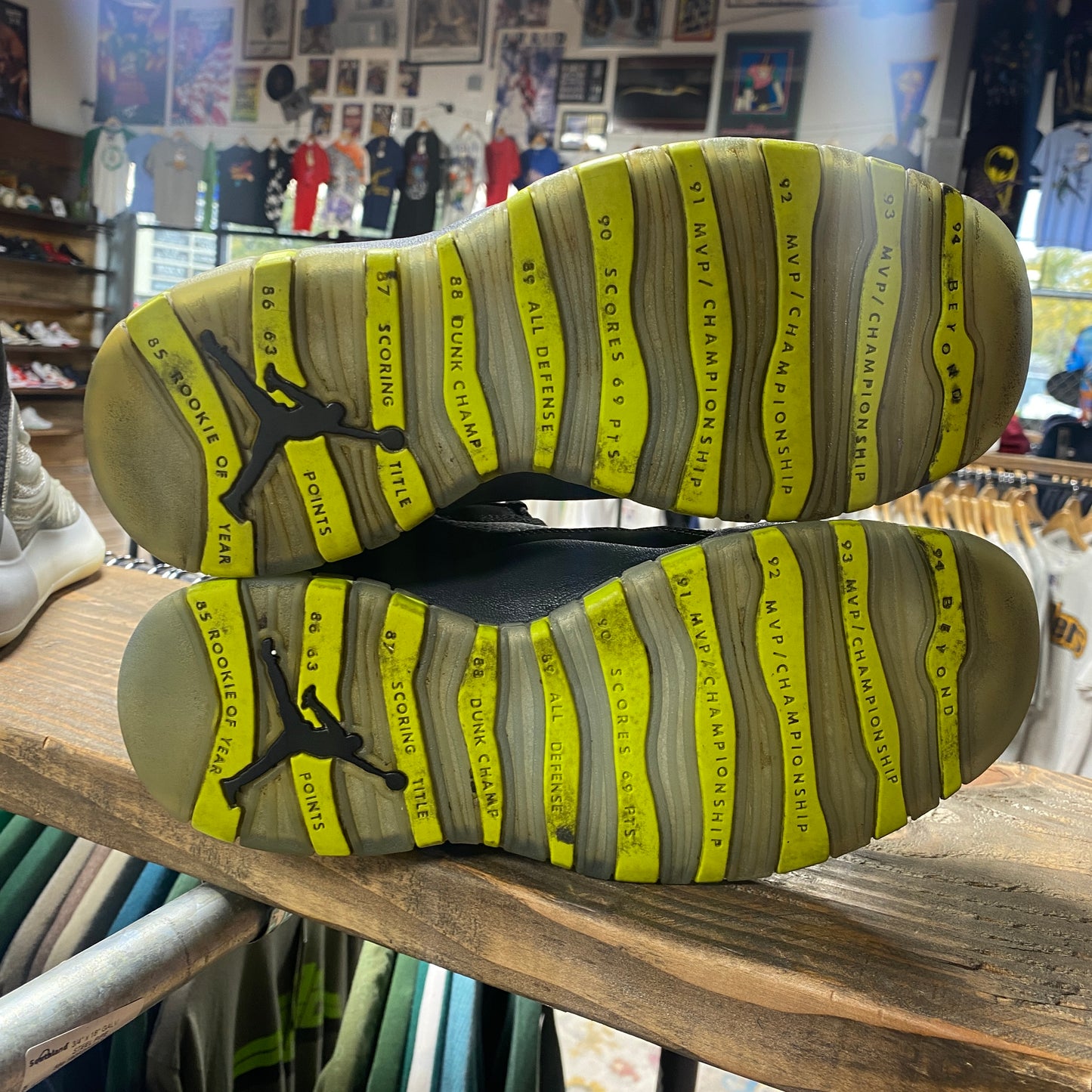 Jordan 10 'Venom' Size 9.5