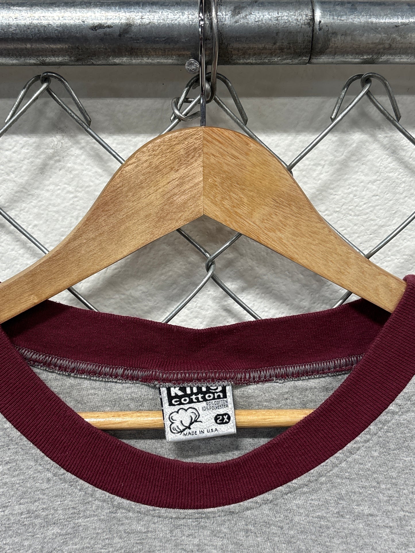 Vintage 2004 Montana Grizzlies Defensive Backs Football Tee Size XXL