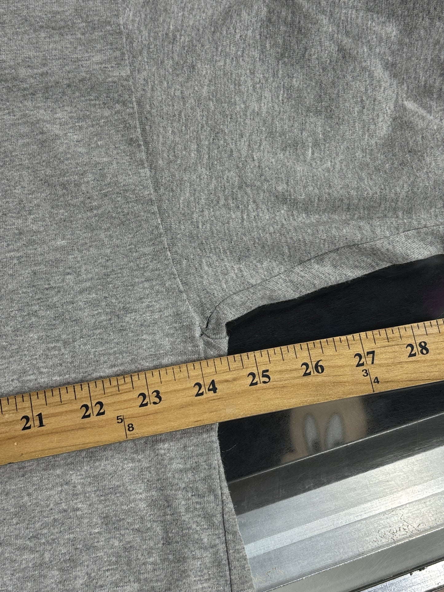 Vintage 2004 Montana Grizzlies Defensive Backs Football Tee Size XXL