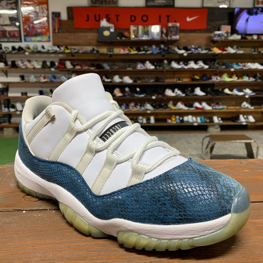 Jordan 11 Low 'Navy Snakeskin' Size 11.5