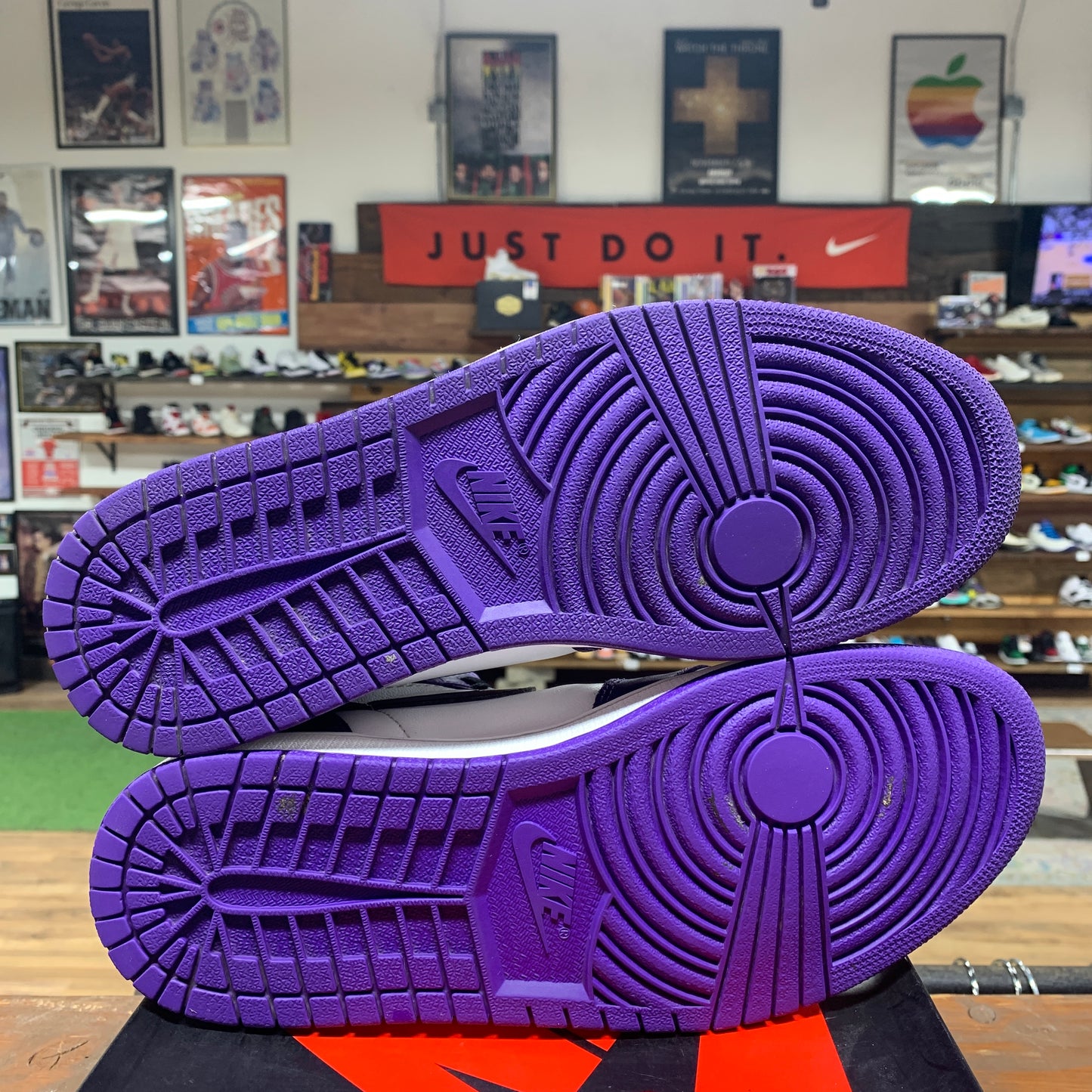 Jordan 1 'Court Purple 2.0' Size 10.5