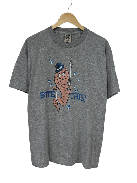 Vintage 90's Bite This Worm Fishing Graphic Tee Size XL
