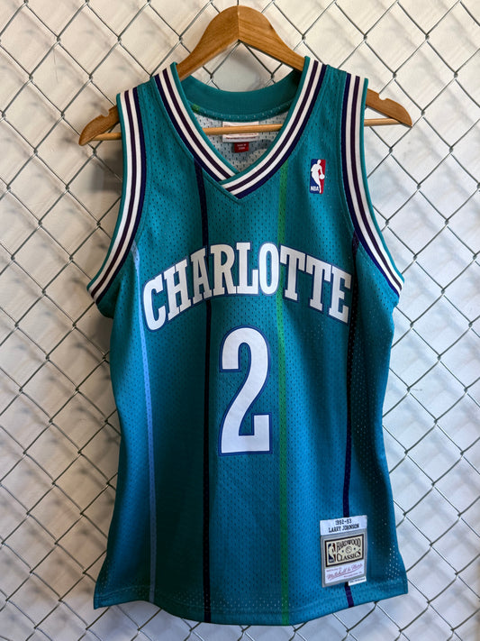 Mitchell & Ness Charlotte Hornets Larry Johnson Swingman Jersey Size Medium