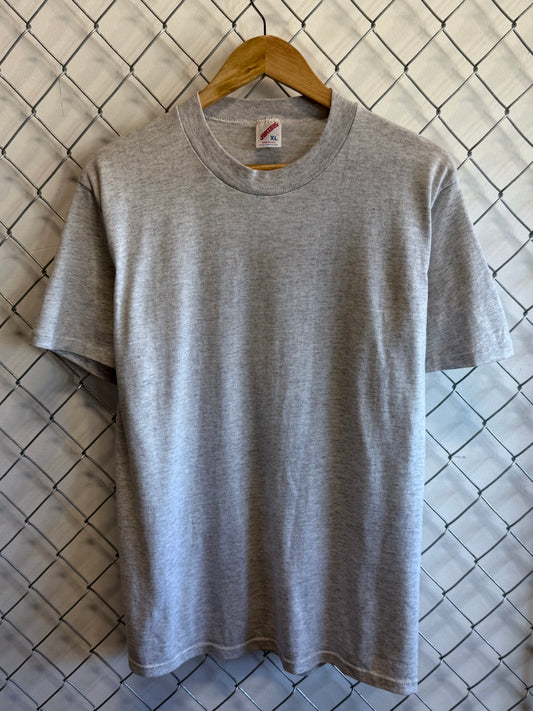 Vintage 90's Jerzees Grey Blank Tee Size XL