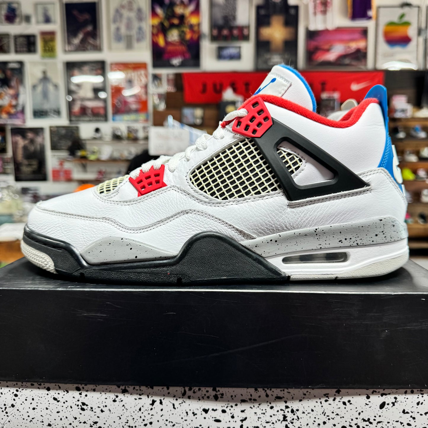 Jordan 4 'What The' Size 10