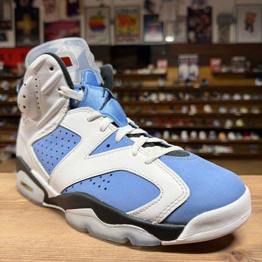 Jordan 6 'UNC' Size 9