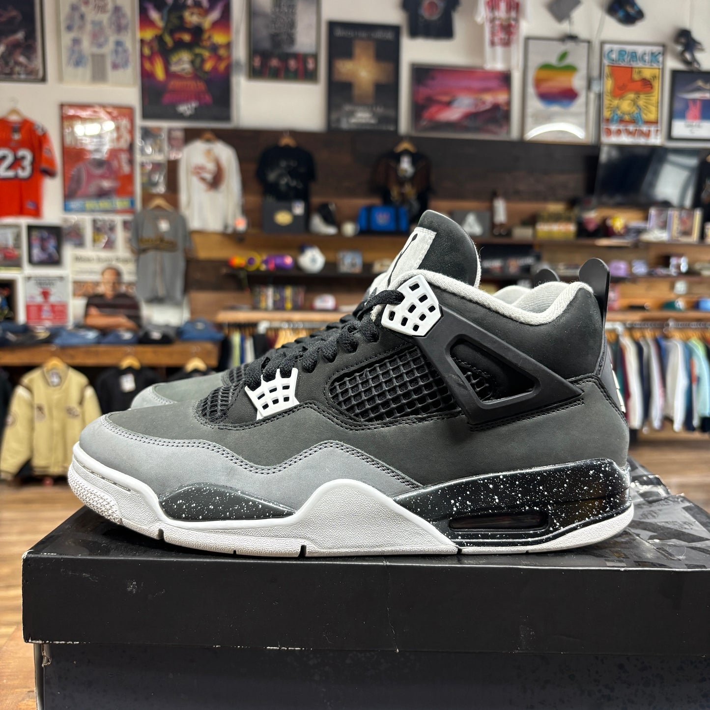 Jordan 4 'Fear' Size 11