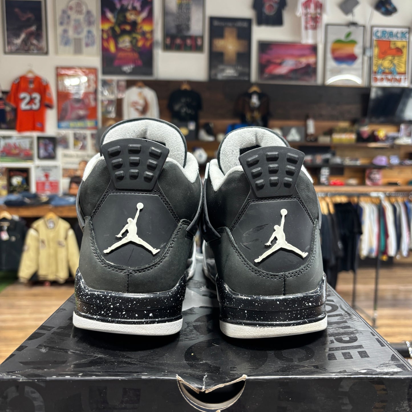 Jordan 4 'Fear' Size 11