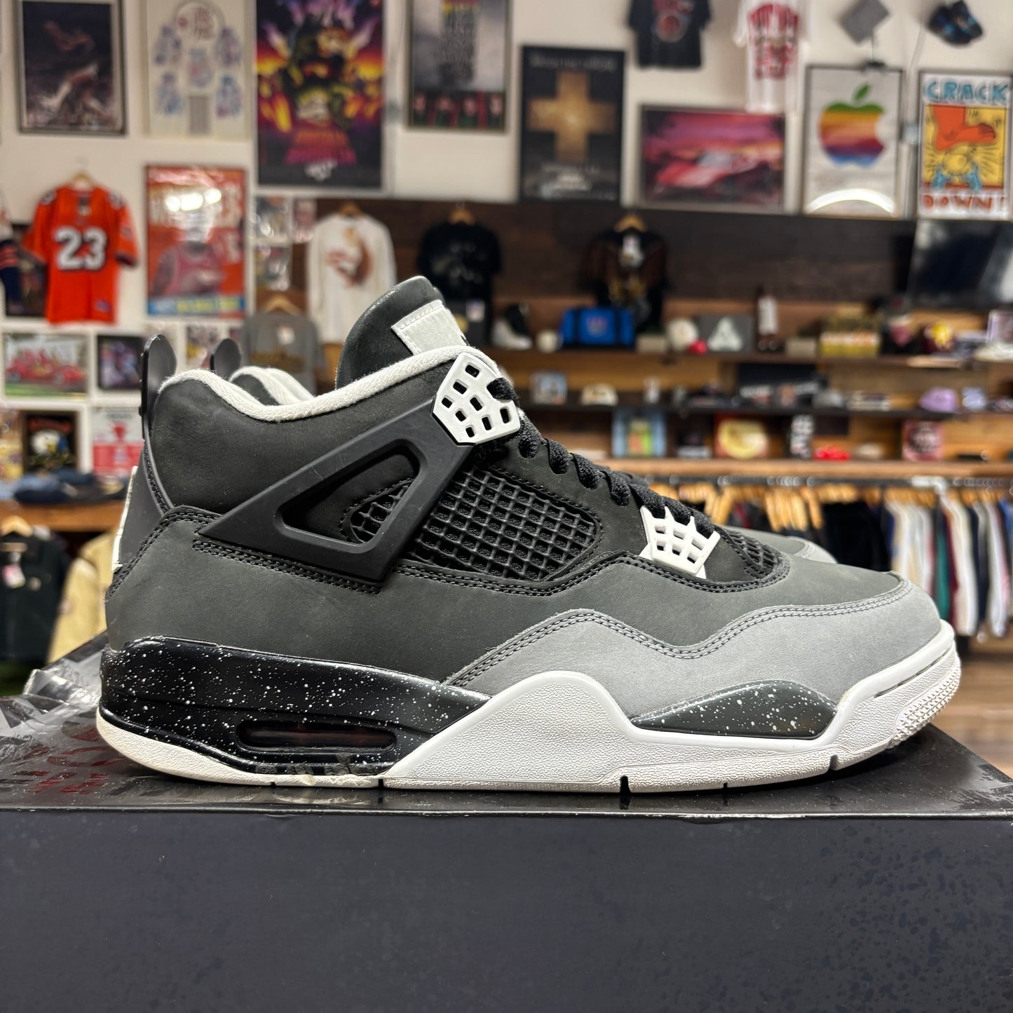 Jordan 4 'Fear' Size 11