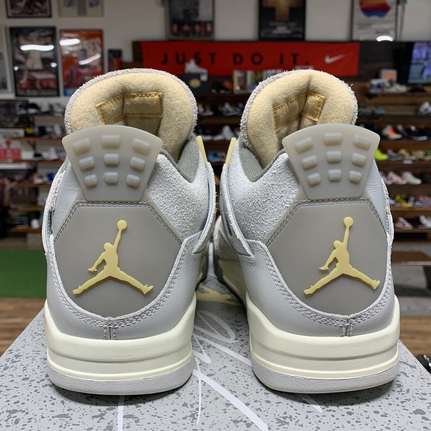 Jordan 4 'Craft' Size 10