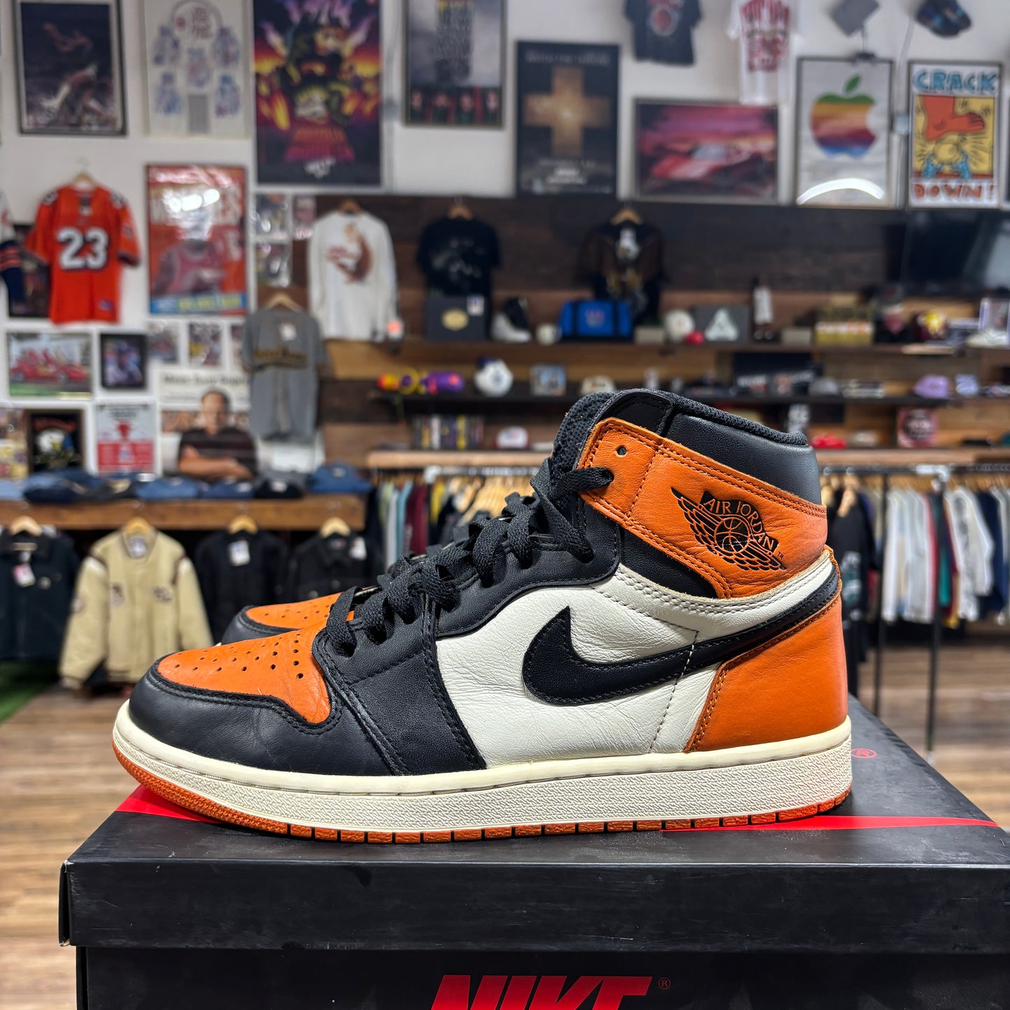 Jordan 1 'Shattered Backboard (2015)' Size 9.5