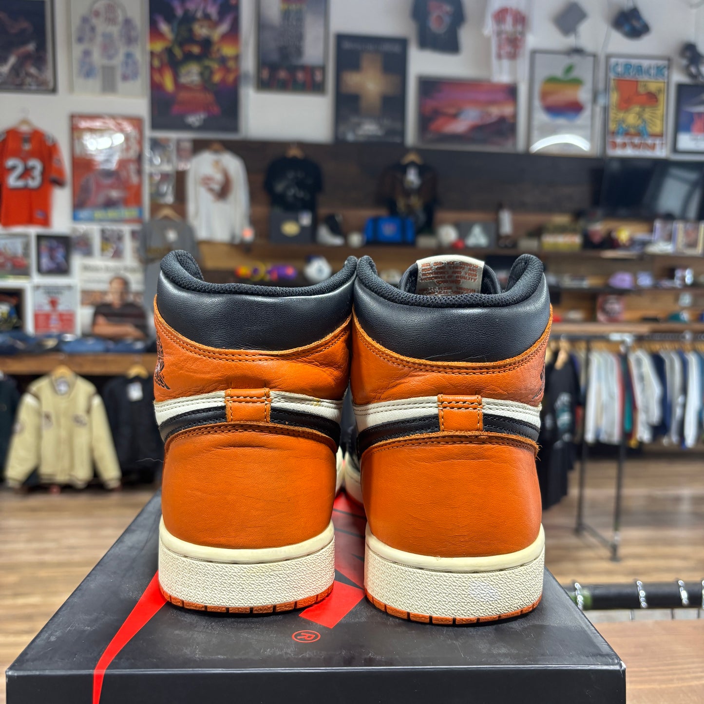 Jordan 1 'Shattered Backboard (2015)' Size 9.5