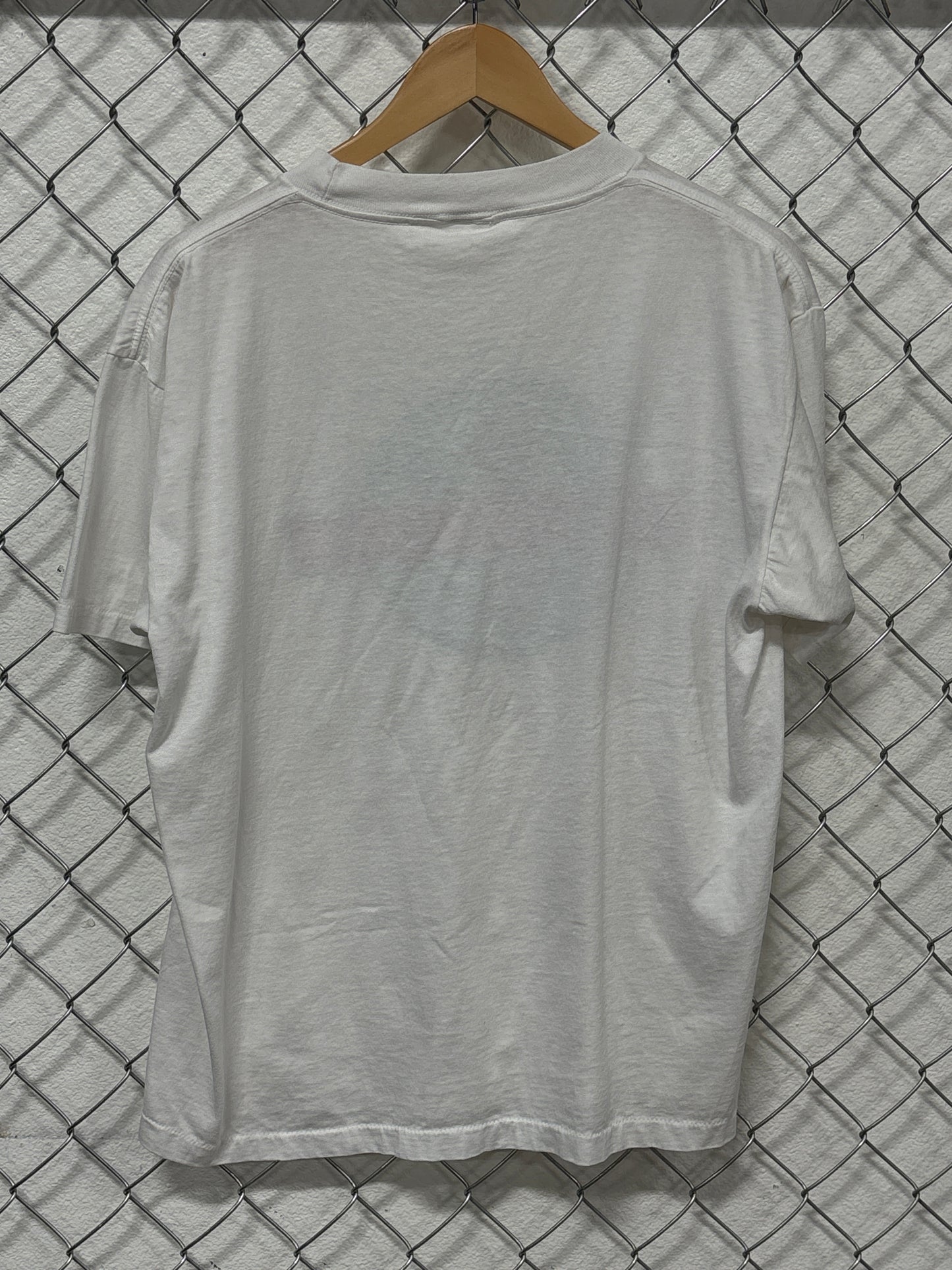 Vintage 90's Iceland Graphic Tee Size Large