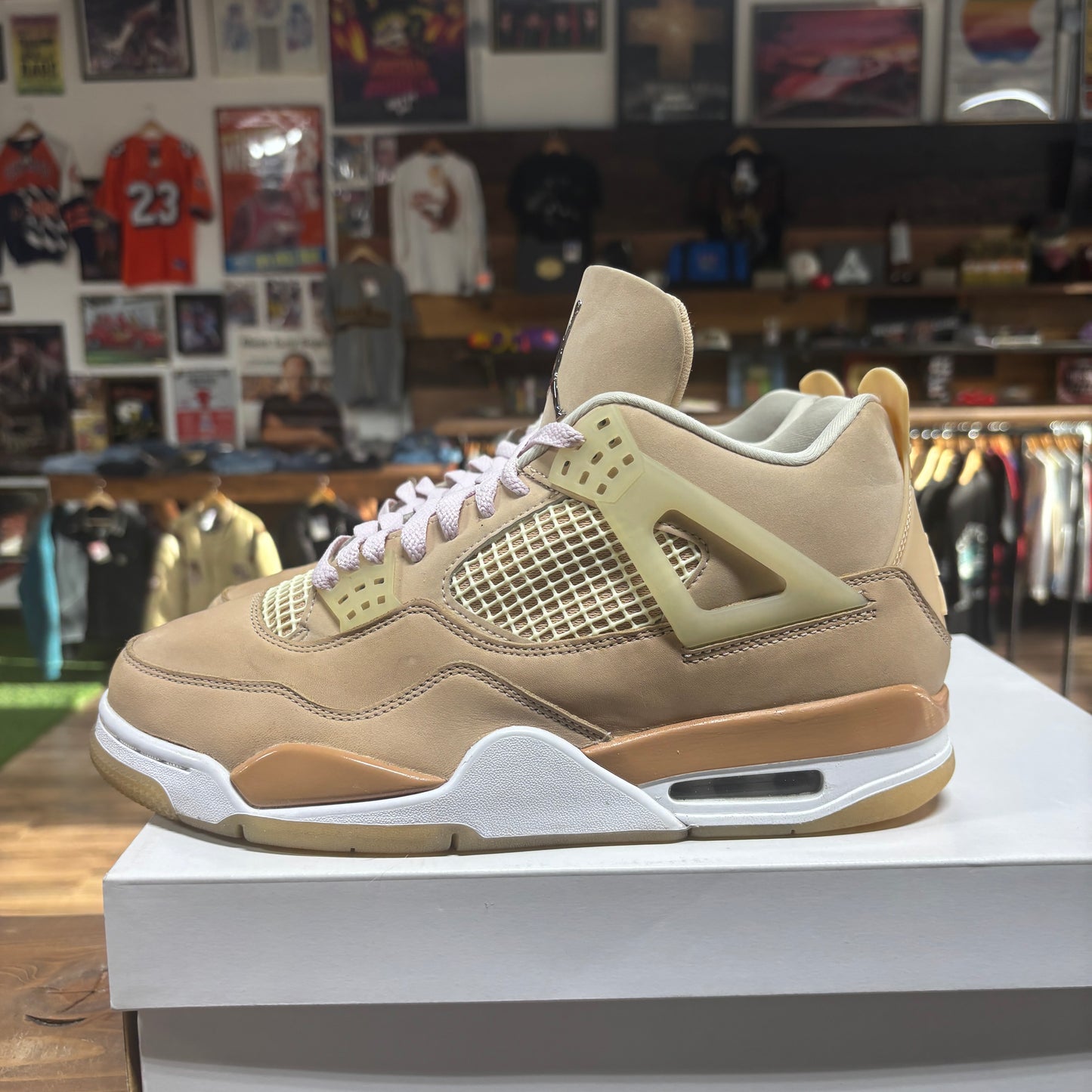 Jordan 4 'Shimmer' Size 11.5W/10M