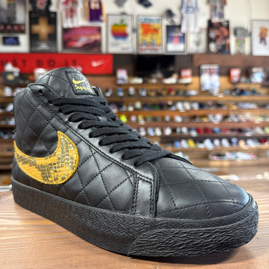 Nike SB Blazer Mid 'Supreme Black' Size 8