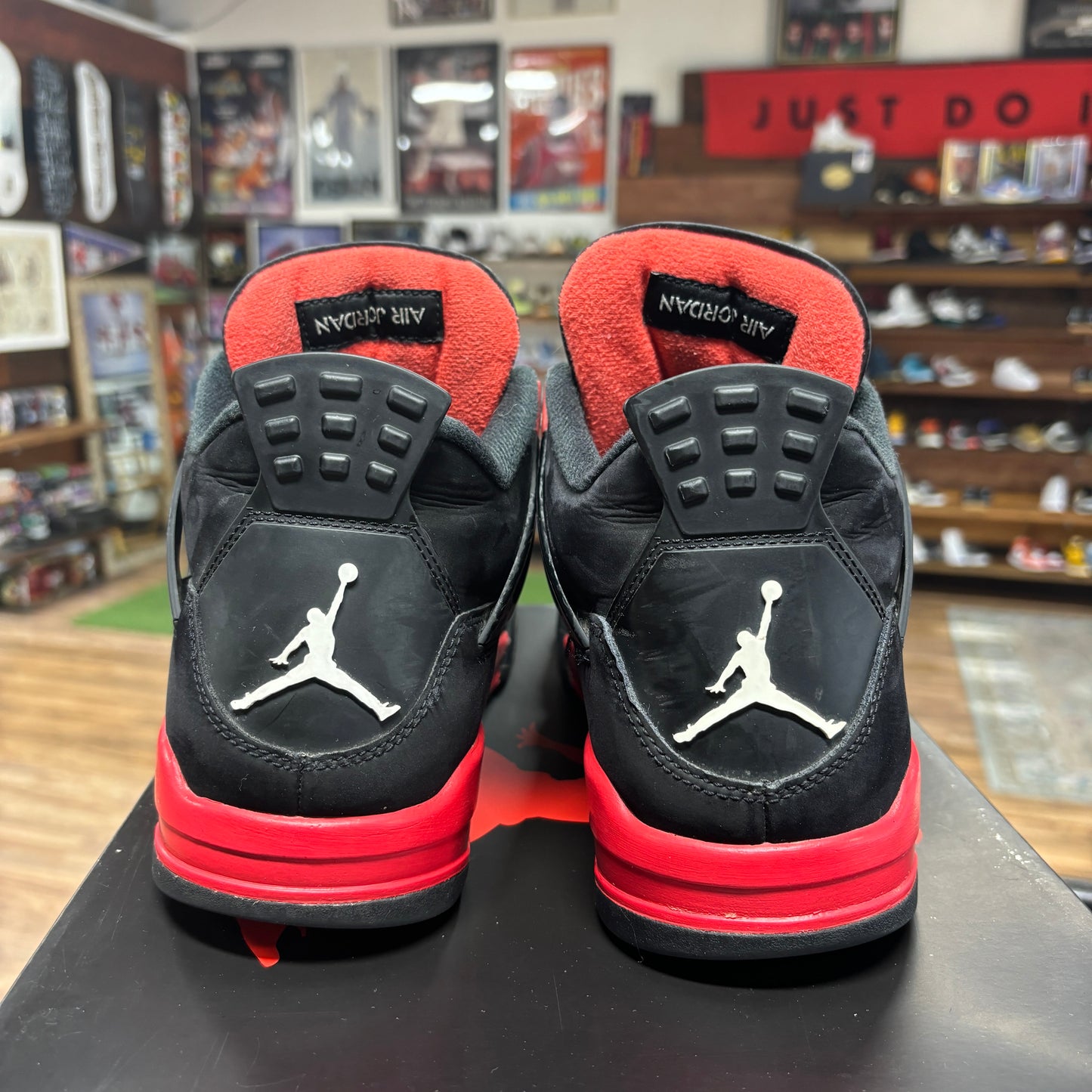 Jordan 4 'Red Thunder' Size 11